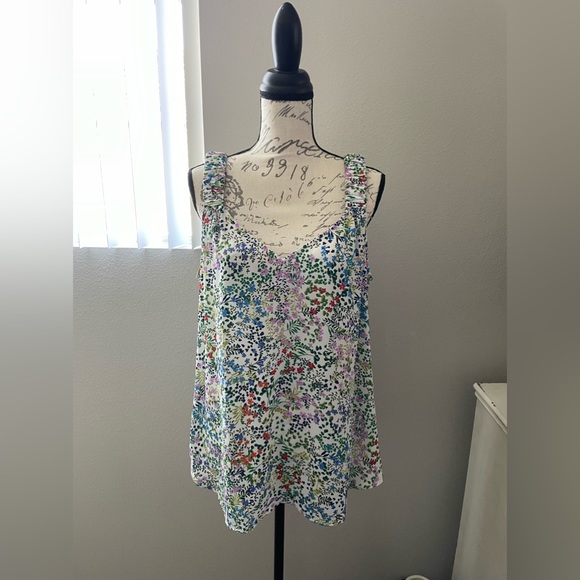 Cabi Rotation Tank - Picture 4 of 8